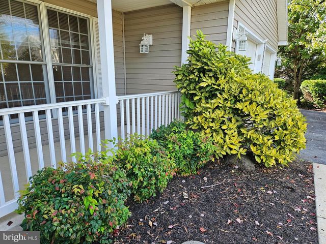 108 FINCH LN, Falling Waters, WV 25419