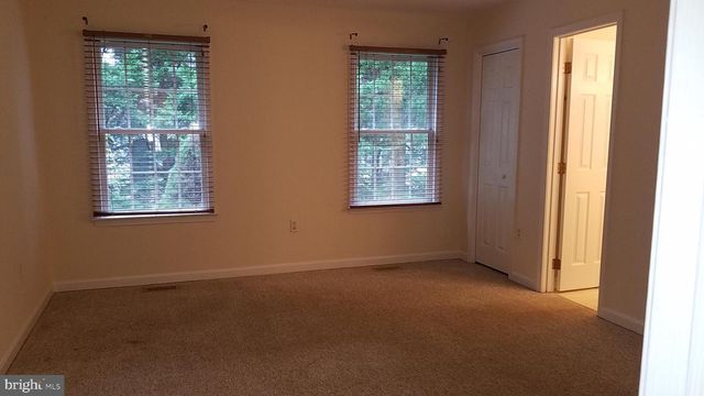 108 FINCH LN, Falling Waters, WV 25419