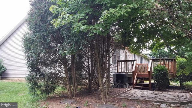 108 FINCH LN, Falling Waters, WV 25419