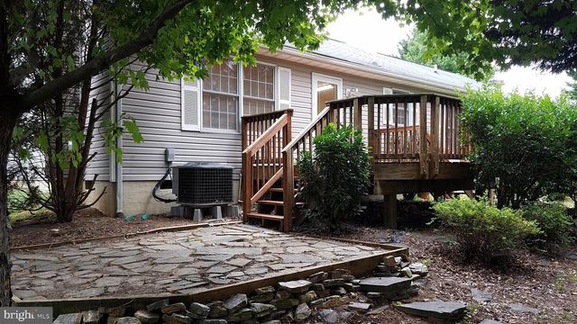 108 FINCH LN, Falling Waters, WV 25419