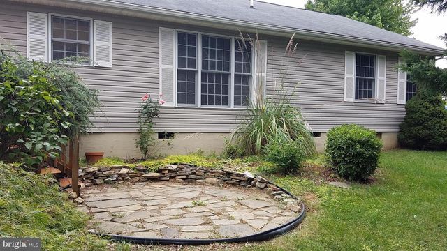 108 FINCH LN, Falling Waters, WV 25419