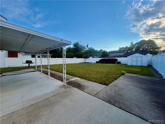 119 Kaymar Drive, Amherst, NY 14228