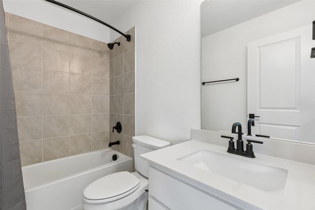 1512 Gentle Creek Lane, Fort Worth, TX 76052