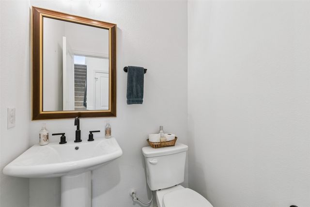 1512 Gentle Creek Lane, Fort Worth, TX 76052