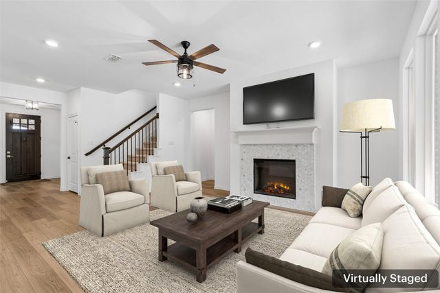 1512 Gentle Creek Lane, Fort Worth, TX 76052