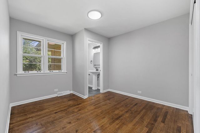 1006 E 163rd Street, South Holland, IL 60473