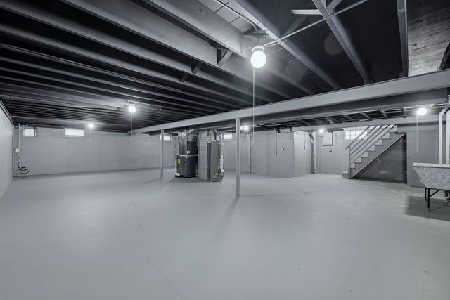 1006 E 163rd Street, South Holland, IL 60473