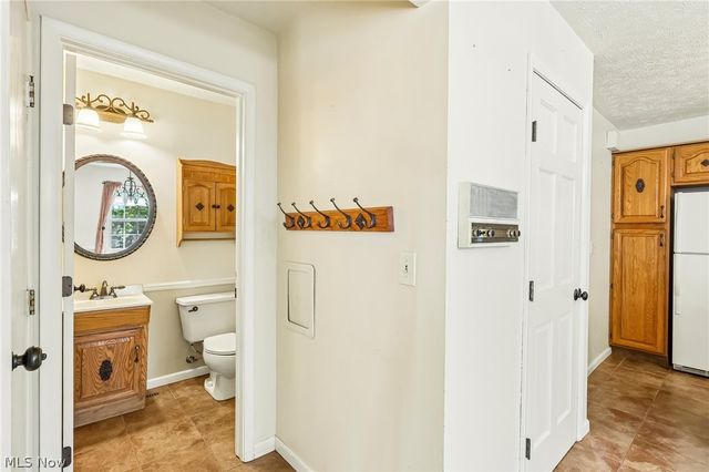 337 Wolf Avenue, Wadsworth, OH 44281