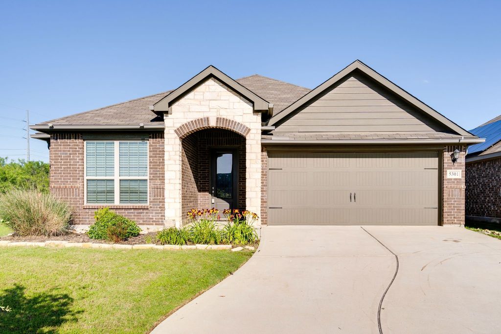 5301 Zara Drive, Denton, TX 76207