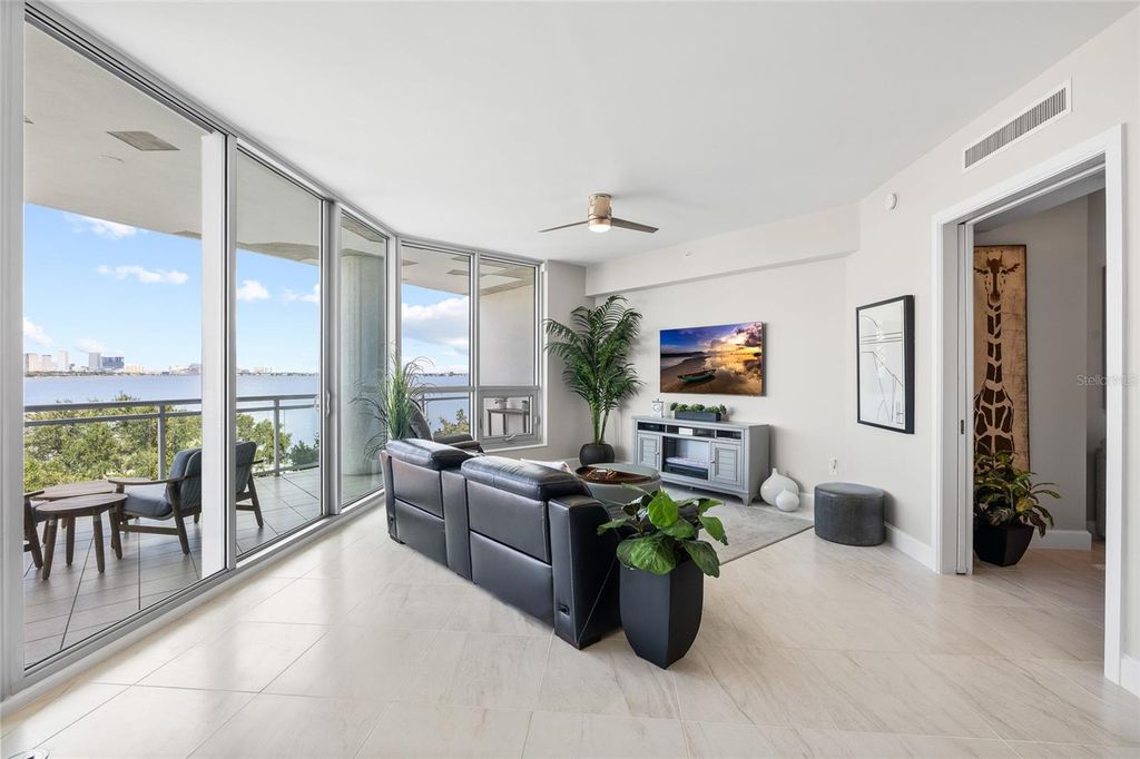 Image 16 of property listing at 3401 BAYSHORE BOULEVARD 503, Tampa, FL 33629