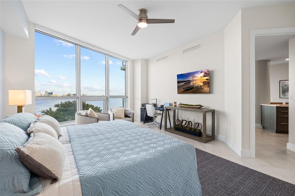 Image 18 of property listing at 3401 BAYSHORE BOULEVARD 503, Tampa, FL 33629