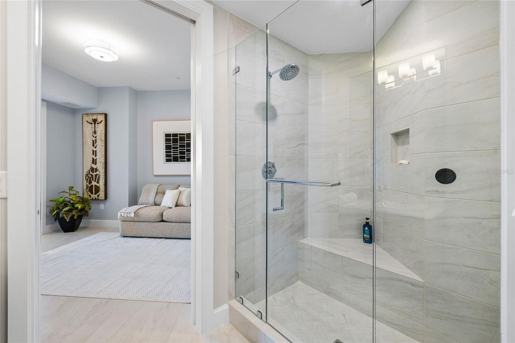 Image 32 of property listing at 3401 BAYSHORE BOULEVARD 503, Tampa, FL 33629