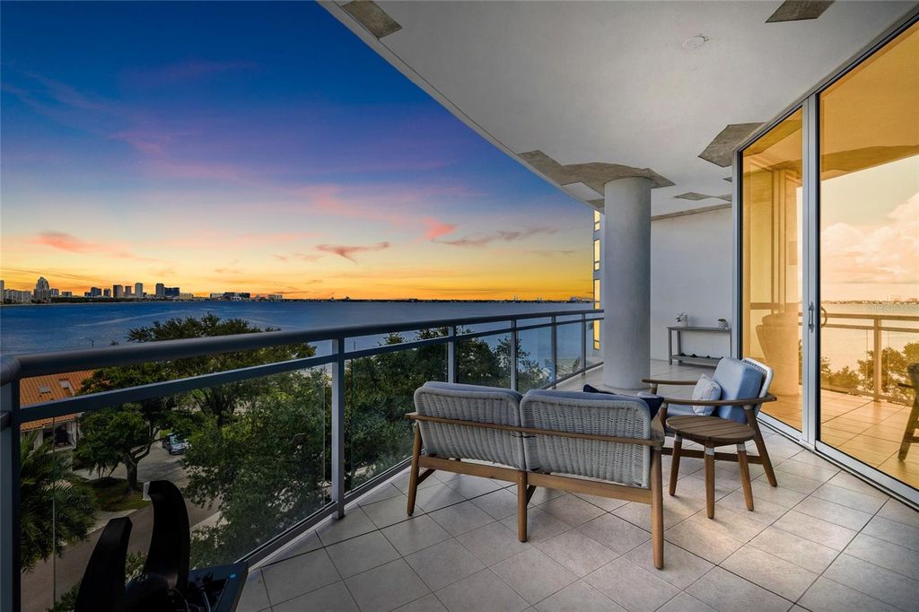 Image 36 of property listing at 3401 BAYSHORE BOULEVARD 503, Tampa, FL 33629
