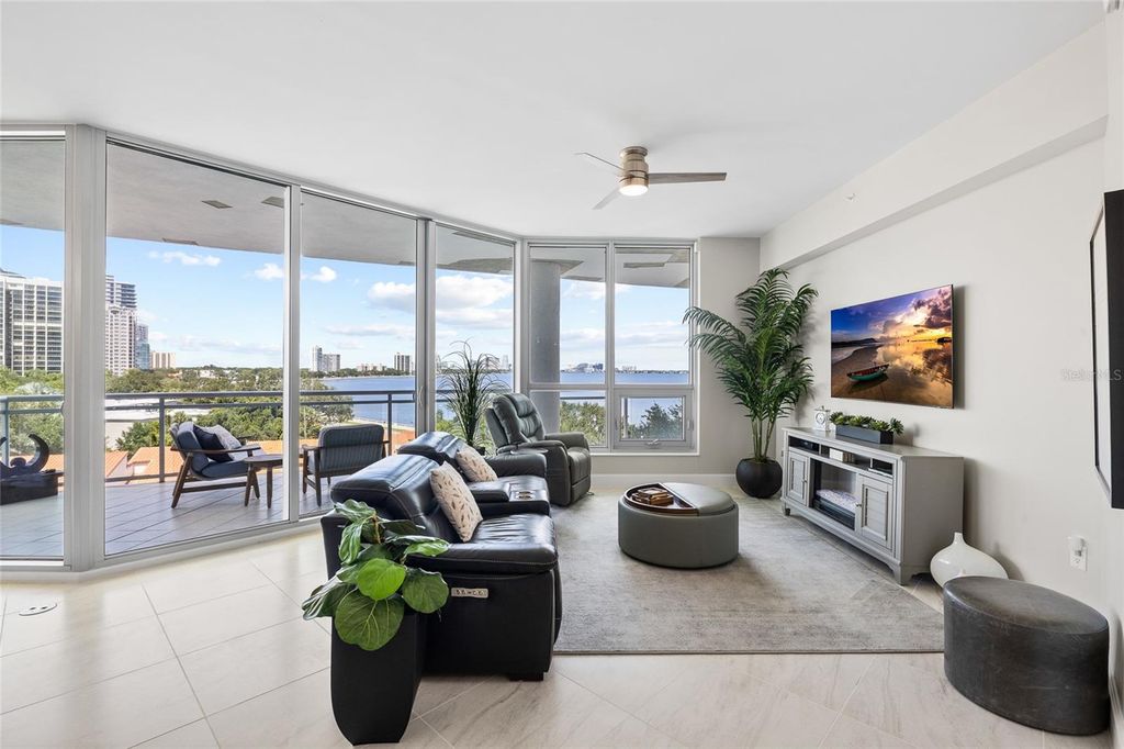Image 6 of property listing at 3401 BAYSHORE BOULEVARD 503, Tampa, FL 33629