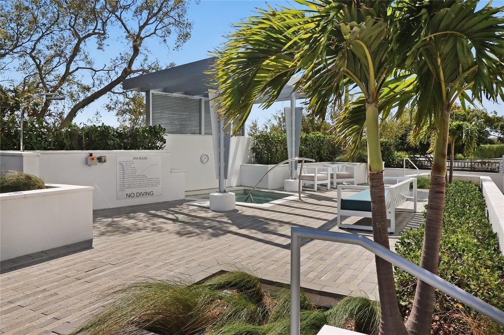 Image 53 of property listing at 3401 BAYSHORE BOULEVARD 503, Tampa, FL 33629