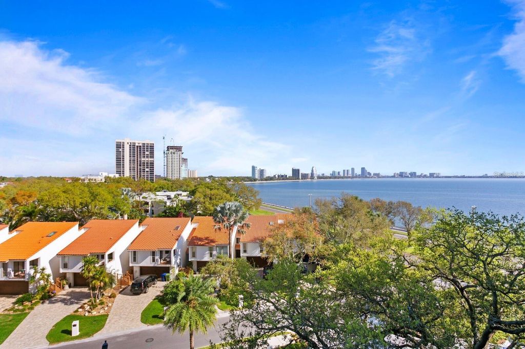 Image 61 of property listing at 3401 BAYSHORE BOULEVARD 503, Tampa, FL 33629