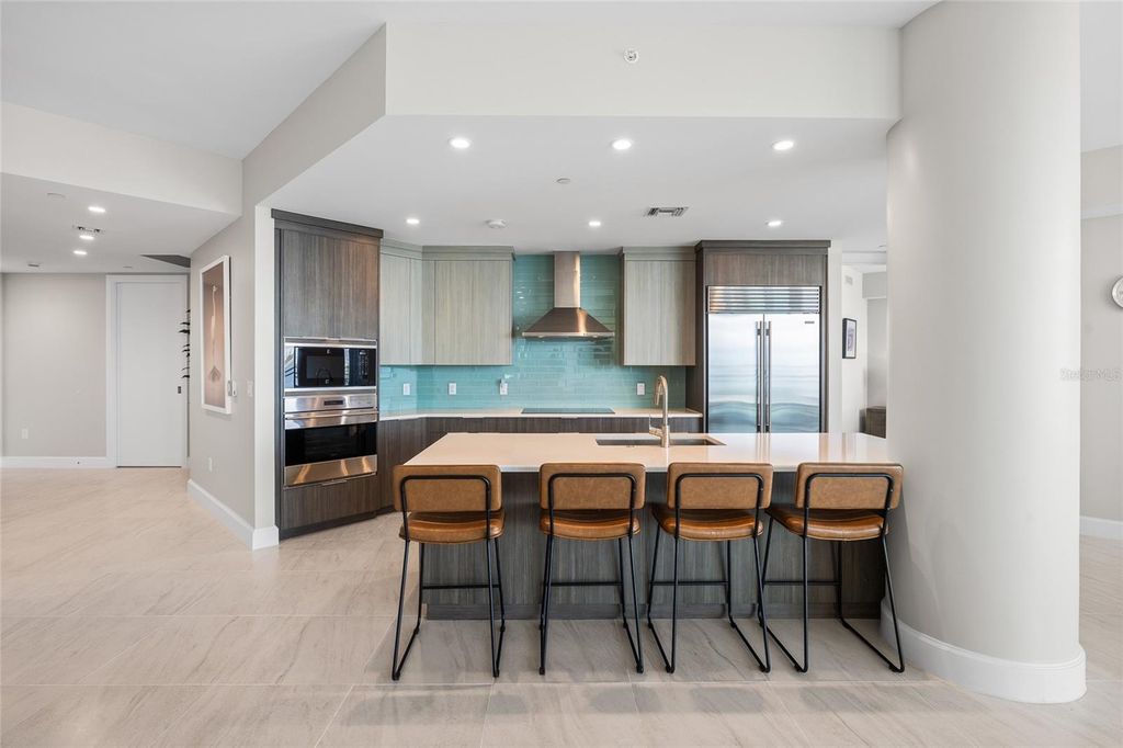Image 8 of property listing at 3401 BAYSHORE BOULEVARD 503, Tampa, FL 33629