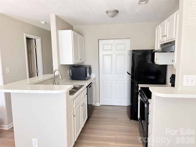 1063 Triece Lane, Charlotte, NC 28215