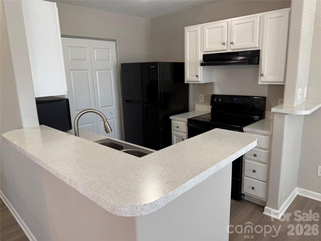 1063 Triece Lane, Charlotte, NC 28215