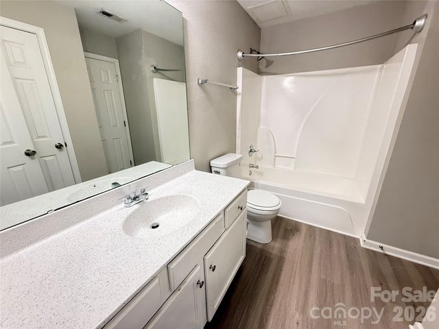 1063 Triece Lane, Charlotte, NC 28215