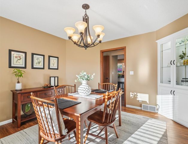 4103 Sally Drive NE, Cedar Rapids, IA 52402
