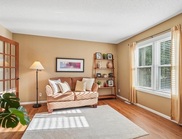 4103 Sally Drive NE, Cedar Rapids, IA 52402