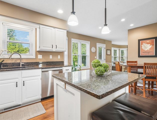 4103 Sally Drive NE, Cedar Rapids, IA 52402
