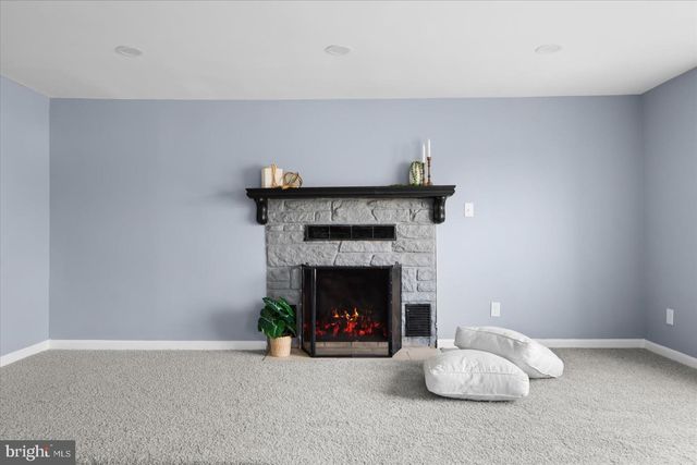 2715 WALDOR DR, Baltimore, MD 21234