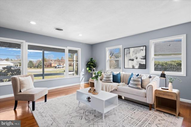 2715 WALDOR DR, Baltimore, MD 21234