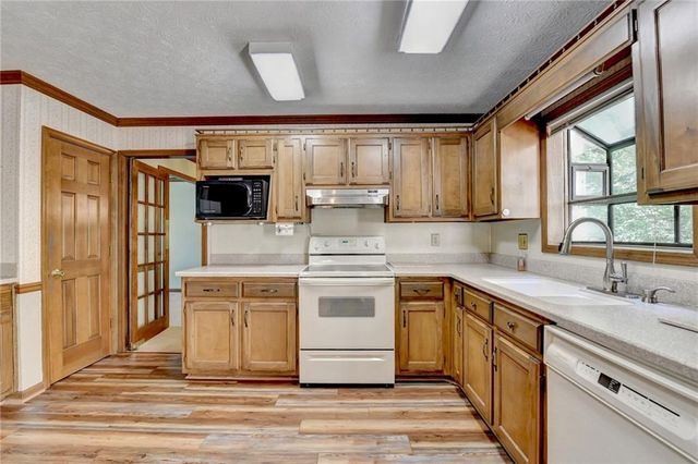 1503 Glencrest Trail, Lawrenceville, GA 30043