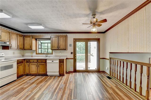 1503 Glencrest Trail, Lawrenceville, GA 30043