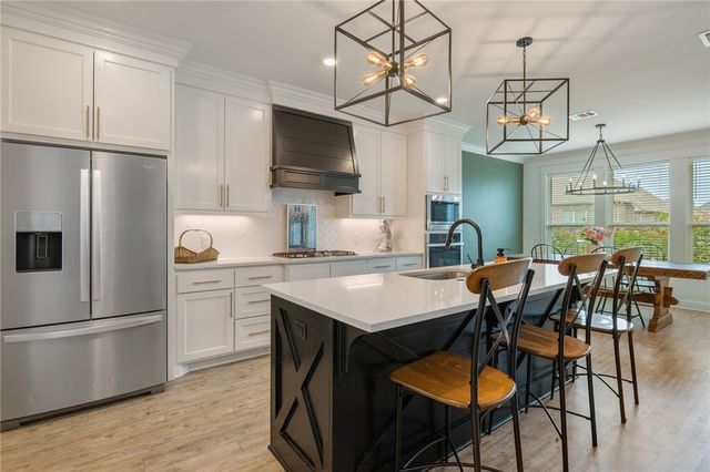 4009 Crooked Creek Path, College Station, TX 77845