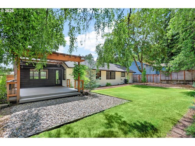 7021 Sw STEPHEN Ln, Portland, OR 97225