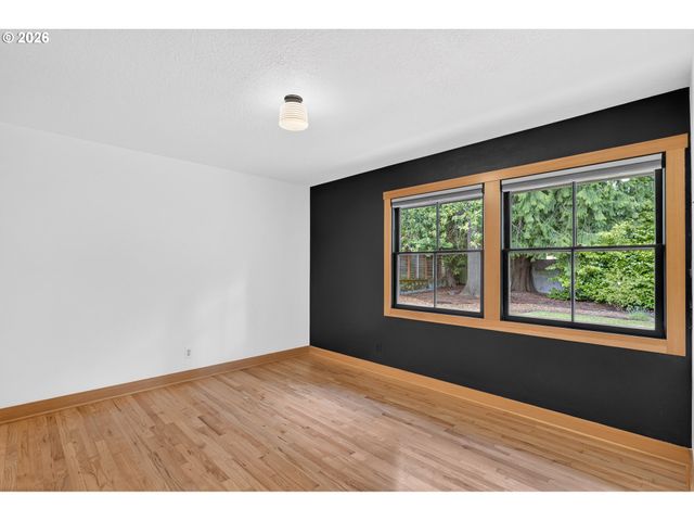 7021 Sw STEPHEN Ln, Portland, OR 97225