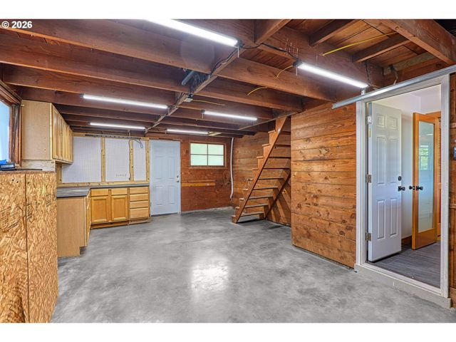 7021 Sw STEPHEN Ln, Portland, OR 97225