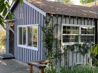 670 N 5th Street, Jacksonville, OR 97530