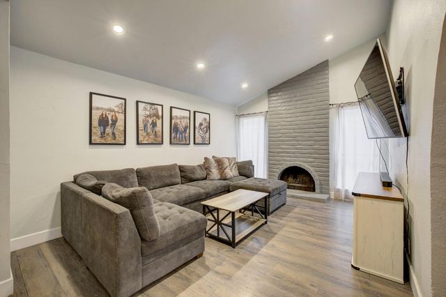 6648 Branchwater Way, Citrus Heights, CA 95621