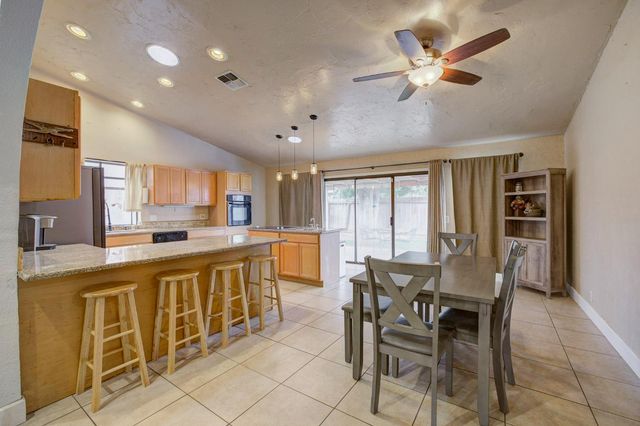 6648 Branchwater Way, Citrus Heights, CA 95621