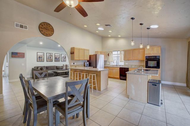 6648 Branchwater Way, Citrus Heights, CA 95621