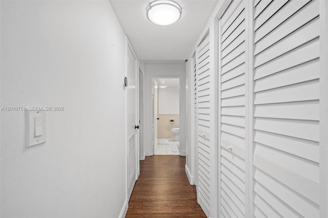 1030 NE 202nd Ter, Miami, FL 33179