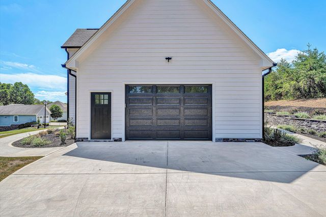 1154 Barrow Hills DR, Huddleston, VA 24104