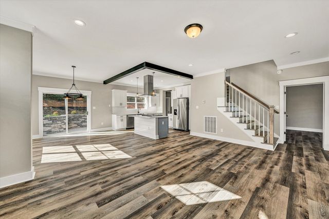 1154 Barrow Hills DR, Huddleston, VA 24104