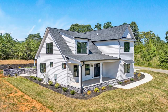 1154 Barrow Hills DR, Huddleston, VA 24104