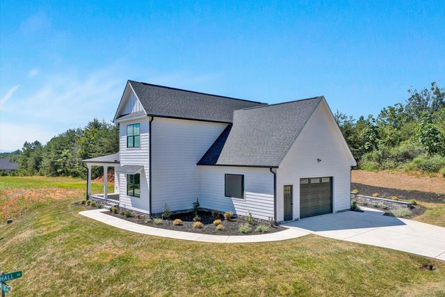 1154 Barrow Hills DR, Huddleston, VA 24104