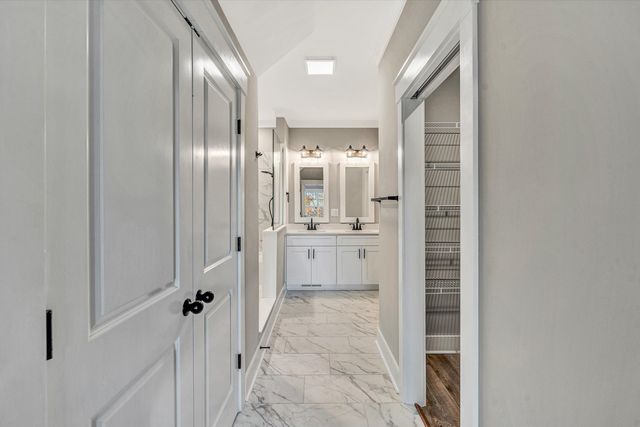 1154 Barrow Hills DR, Huddleston, VA 24104