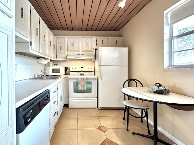 2515 NE 2nd Court 315, Boynton Beach, FL 33435