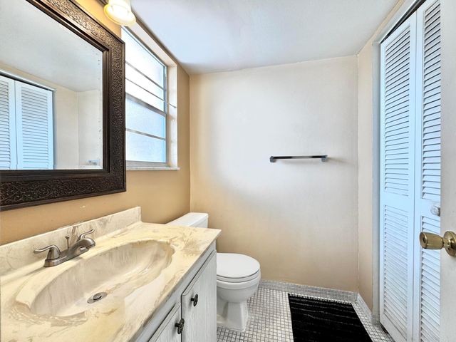 2515 NE 2nd Court 315, Boynton Beach, FL 33435