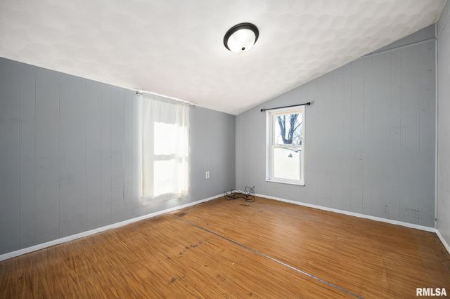 1908 COMMONWEALTH Avenue, Pekin, IL 61554