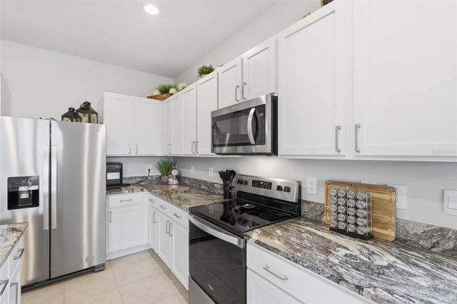 17526 CRESCENT MOON LOOP, Bradenton, FL 34211