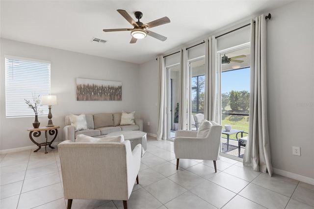 17526 CRESCENT MOON LOOP, Bradenton, FL 34211